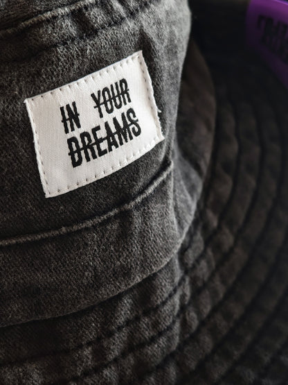 DANS TES RÊVES • IN YOUR DREAMS